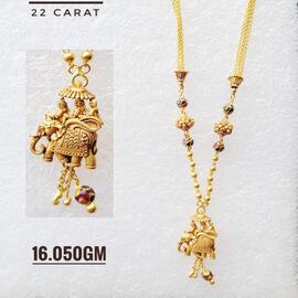 Betel Gold Pendant